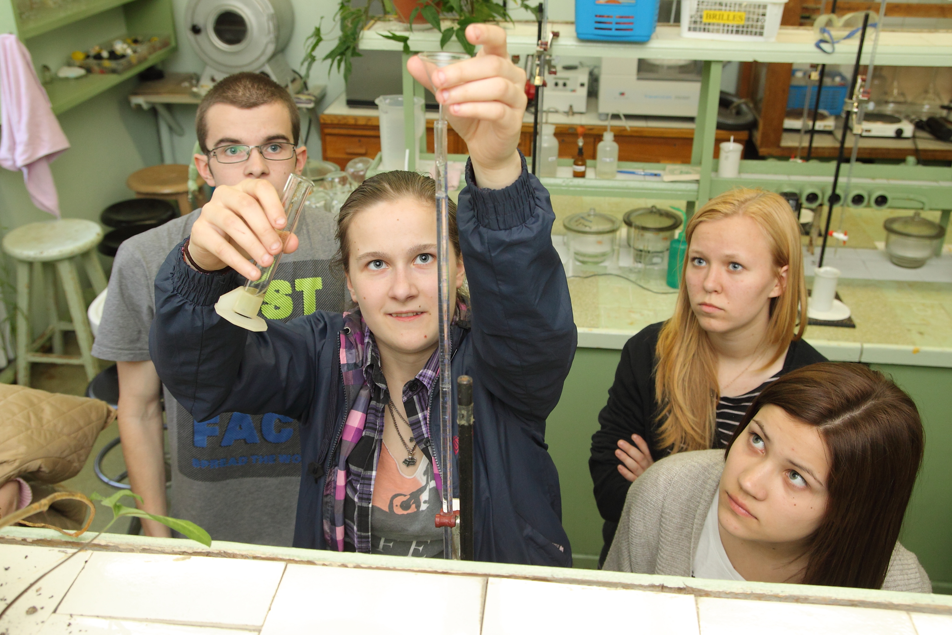 Latvijas Universitâtes pasâkums skolçniem «Eksakto zinâtòu diena».