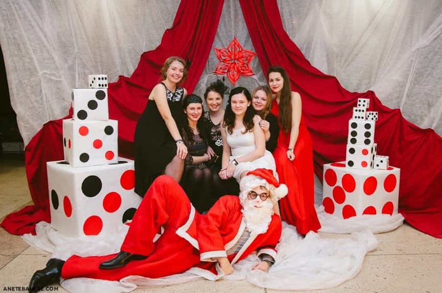 Atgriežoties divdesmitajos..