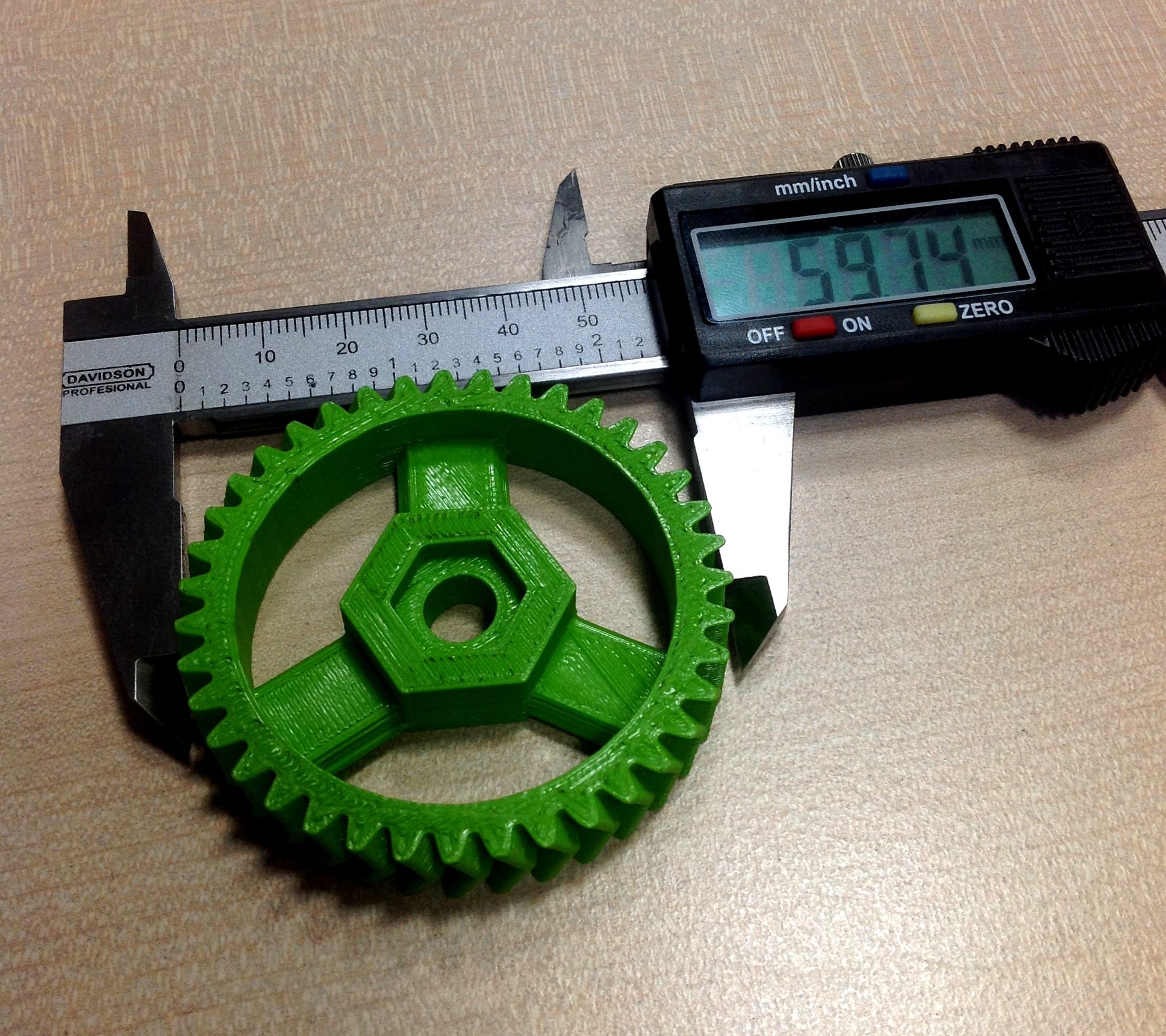 Iepazīsti FabLab darbnīcu