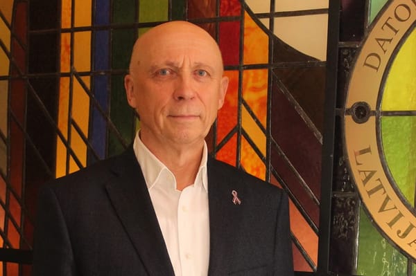 Sveicam profesoru Māri Vītiņu!